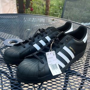 Black and White Adidas Superstars. US Men’s Size 18